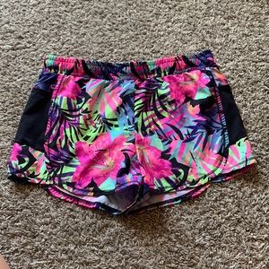 Xersion shorts🍉